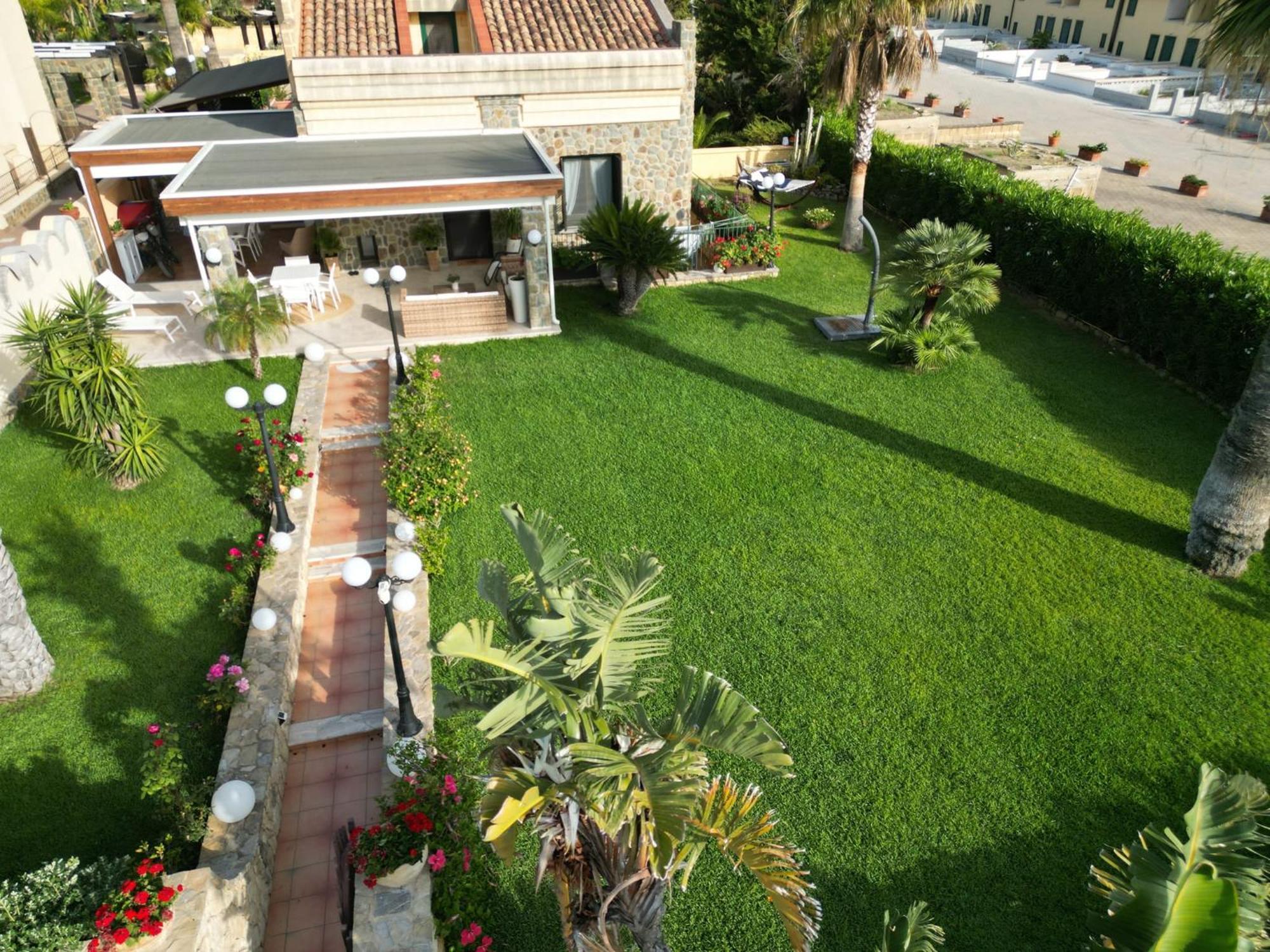 Villa Santina - Чефалу Экстерьер фото